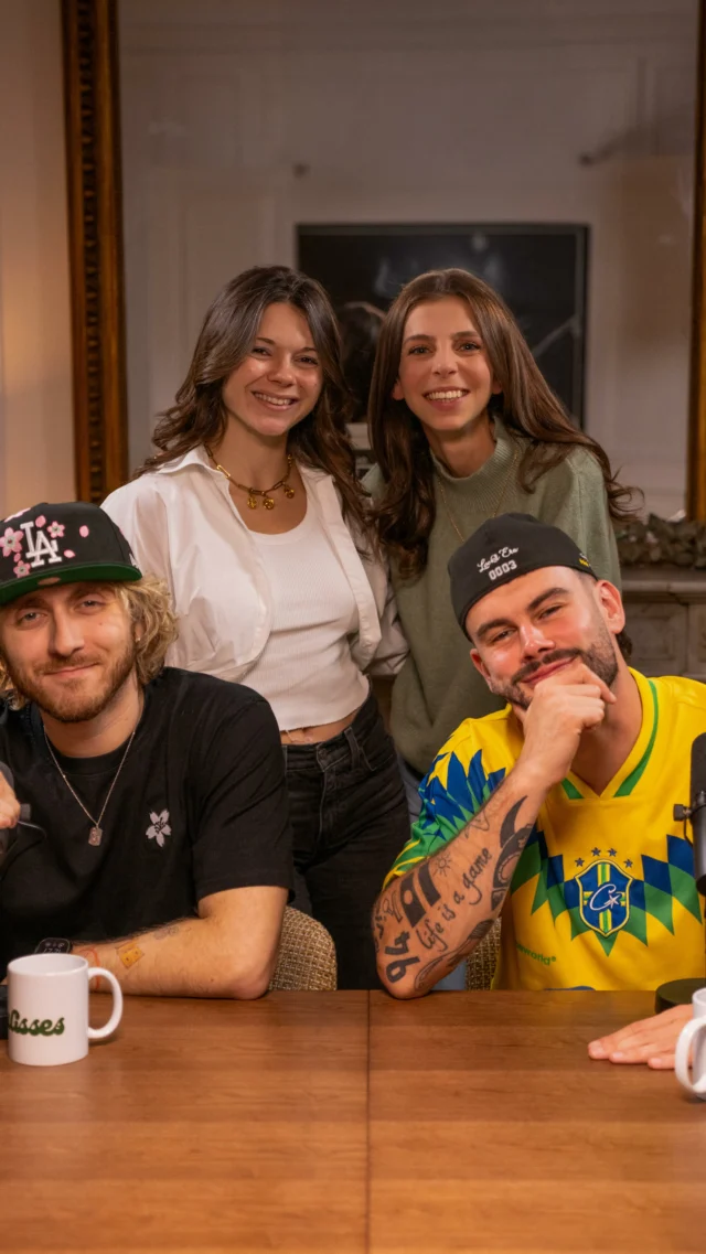 VIDÉO COMPLÈTE sur ma chaîne ytb « Alix Grousset » 🎬🍿
Les coulisses de la télé avec Sora, Jujufitcats et Le Bouseuh!